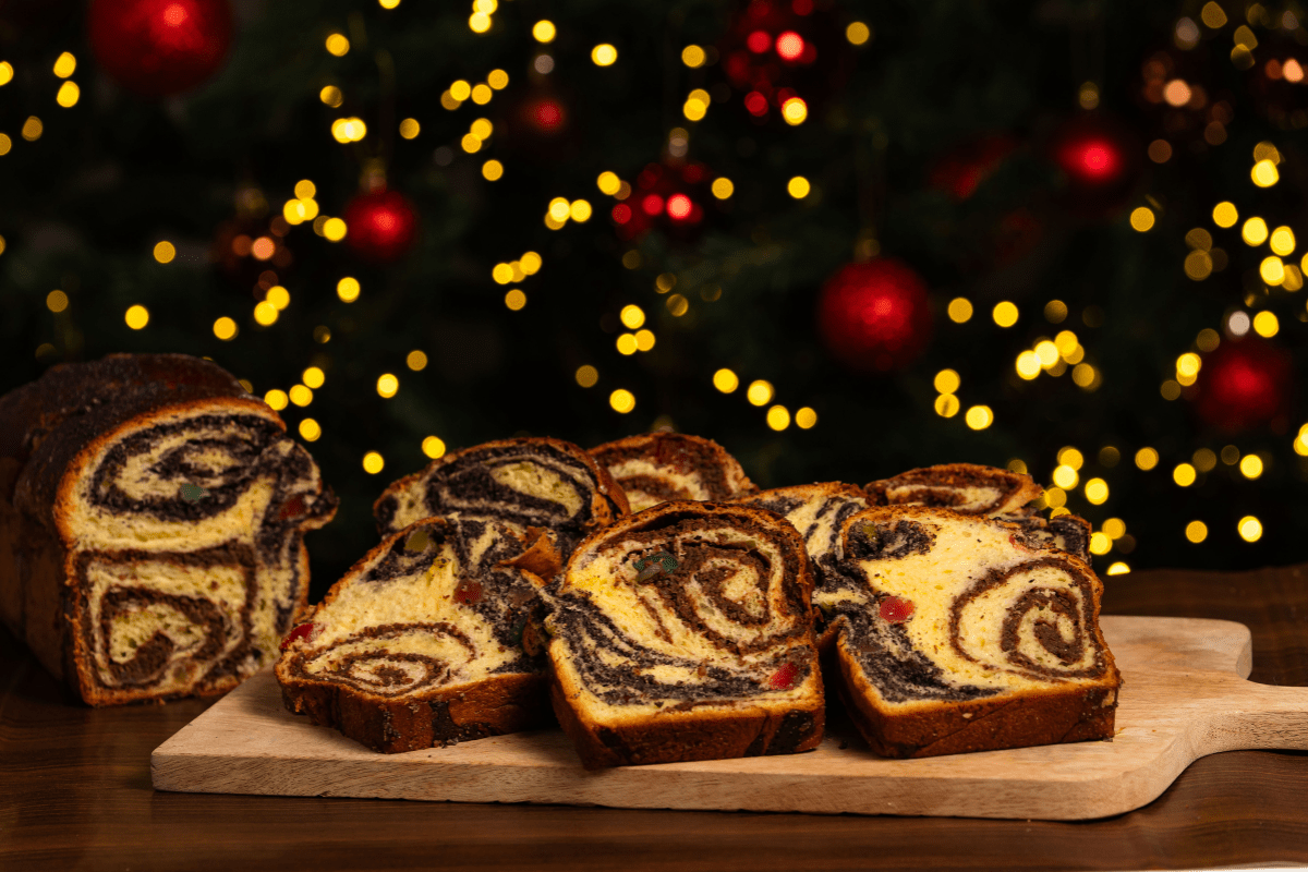 cozonac cu mac, nucă, rahat și cacao C2025 Cozonac mic cu mac, nucă, rahat și cacao