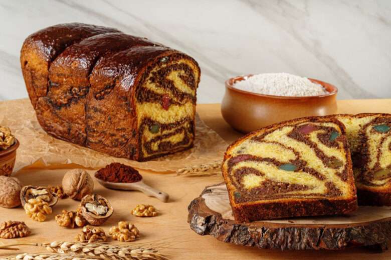 Cozonac cu nucă, rahat și cacao, tradiţional moldovenesc